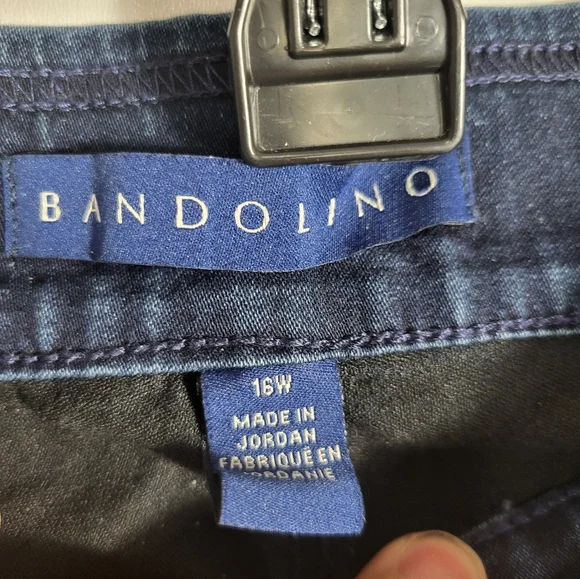 Bandolino Thea pull on jeans       women's 16W  #2677 - Picture 3 of 7